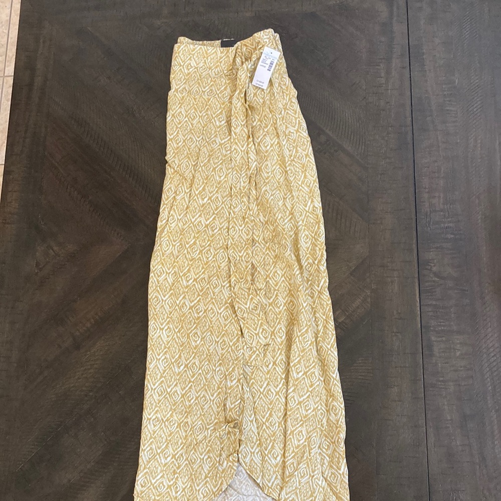Maurice’s maxi skirt with tags